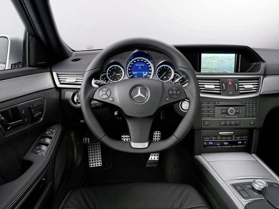  Mercedes-Benz E-Class 2009 года  (фото 24 из 74)